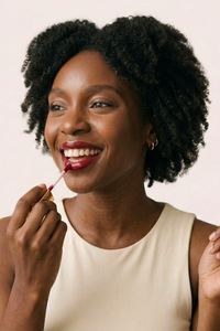 GLOSS HIALUAGE: Tratamento labial com efeito gloss